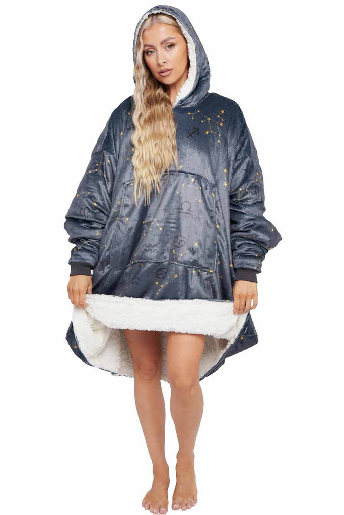 Adult Printed Hoodie Blankets - thefancydress.co.uk